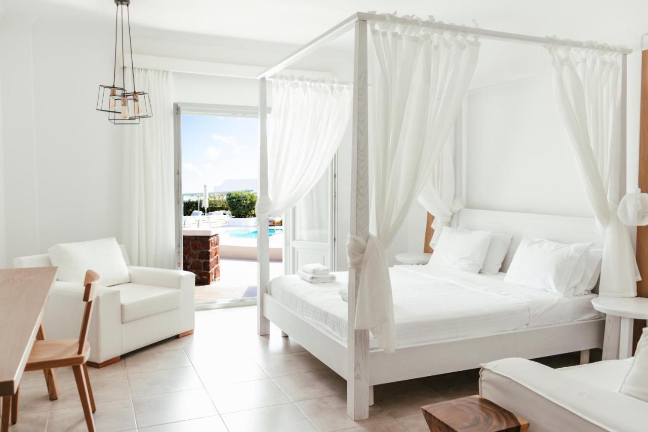 Astro Palace Hotel & Suites Fira  Ngoại thất bức ảnh