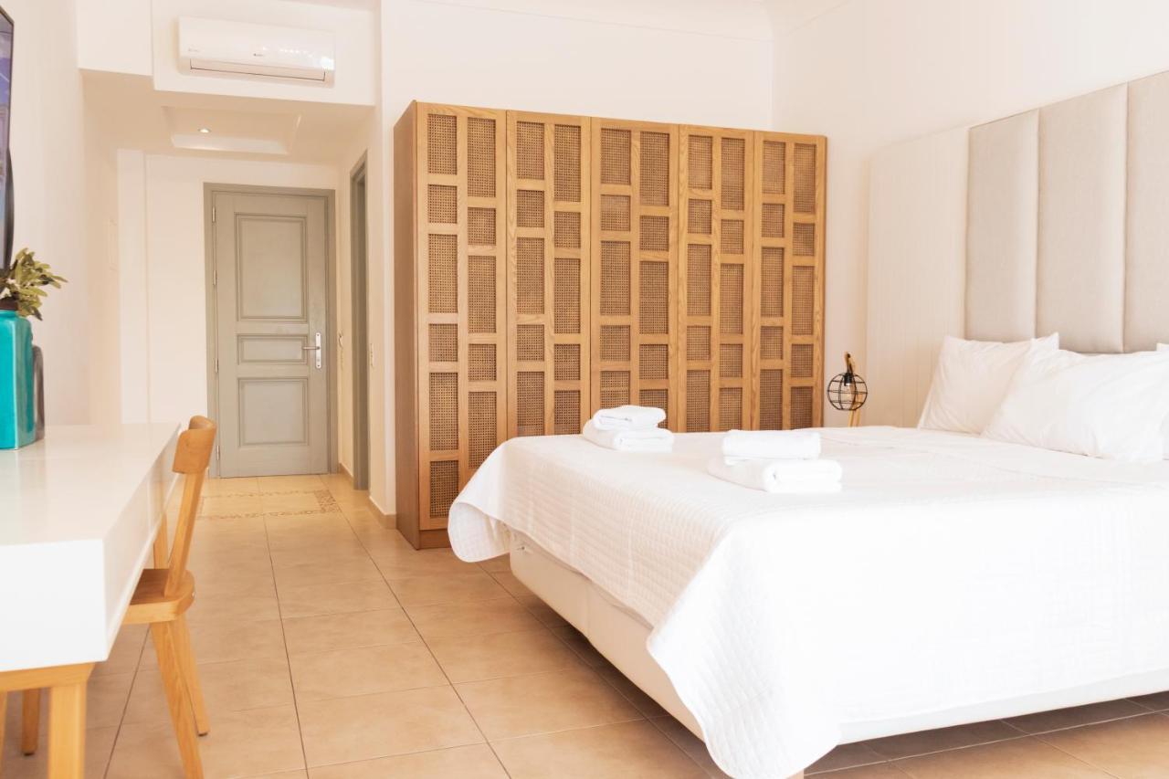 Astro Palace Hotel & Suites Fira  Ngoại thất bức ảnh